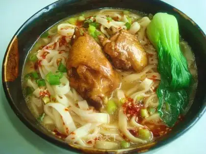 Braised chicken noodles