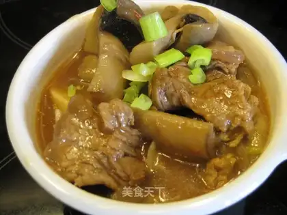 Braised beef with mushroom