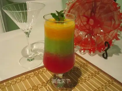 Three-color smoothie fruit drink