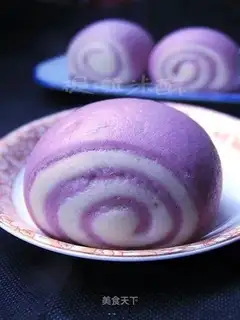 Two-color steamed buns