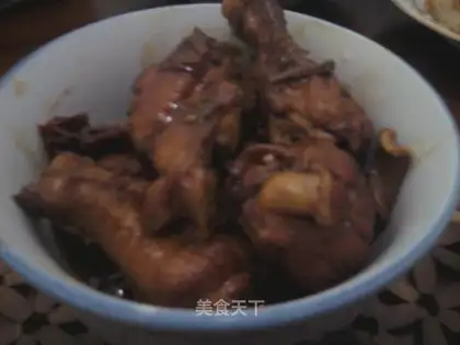 Stewed chicken legs