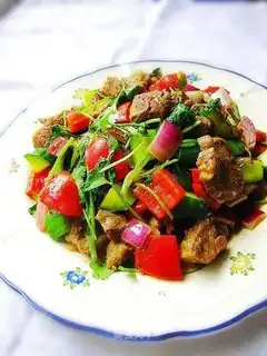 Spicy tender and smooth mutton shoulder pork