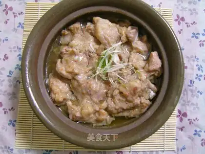 Fresh and spicy steamed crispy bones