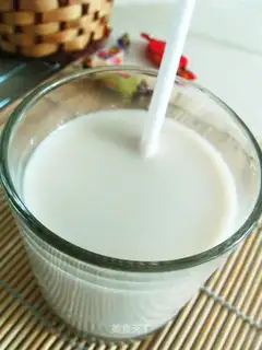 Iced soy milk