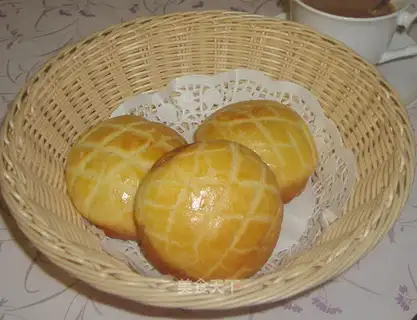 pineapple bun