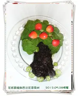 Broccoli in oyster sauce, apple tree