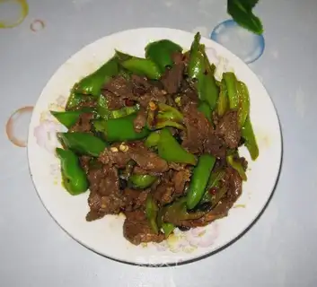 stir-fried beef with chili bean drum