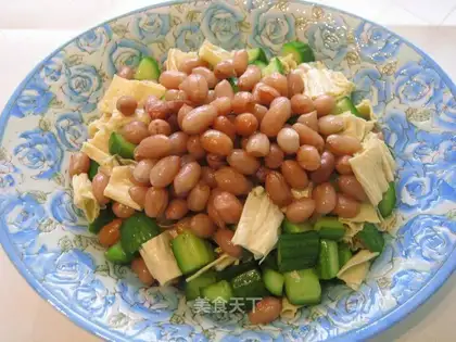 Green bamboo and cucumber mixed with peanuts