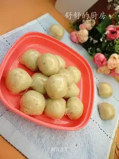 Home-made osmanthus rice cake