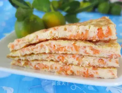 Fried eggs with shredded radish