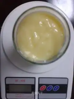 egg yolk salad dressing