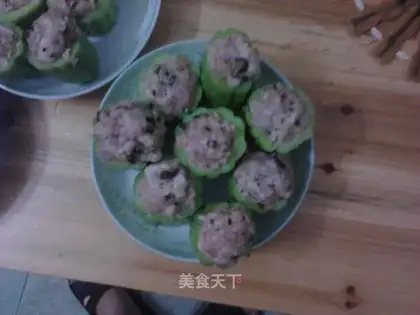 Hakka stuffed bitter gourd