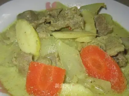 Green curry beef