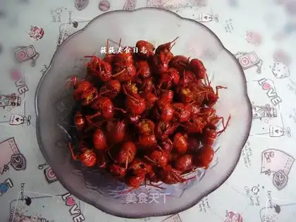 Braised shrimp balls in brown sauce