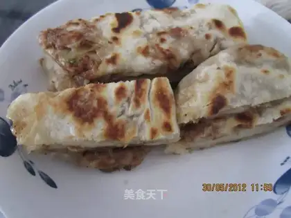 onion meat pie