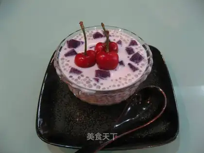 Purple sweet potato and coconut milk sago dew