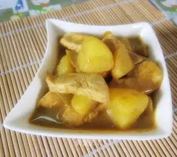 Thai curry chicken slices