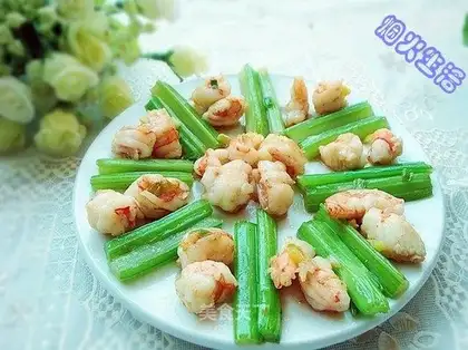 stir-fried shrimp with celery