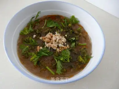 Special hot and sour noodles