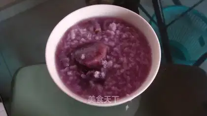 Purple sweet potato porridge