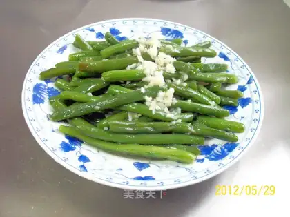 Garlic beans