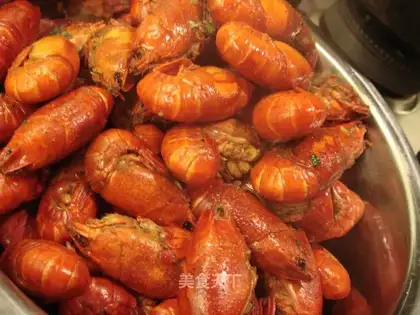 Shisanxiang crayfish