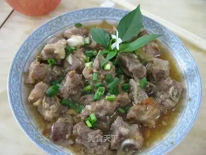 Steamed pork ribs with bean paste