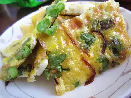 Fried eggs with beans