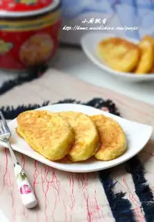 Pan-fried steamed buns slices