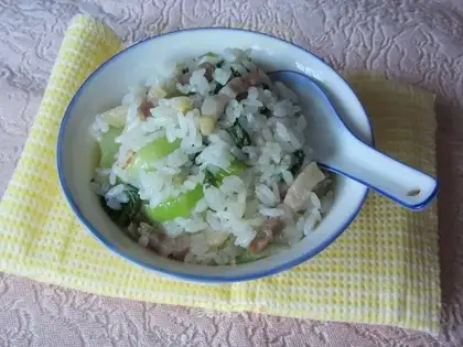 Vegetable and bacon rice