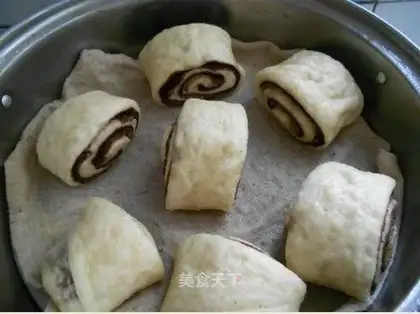 Red sorghum dough rolls