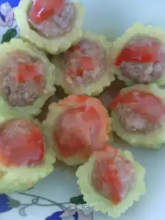 Bitter melon stuffed meat