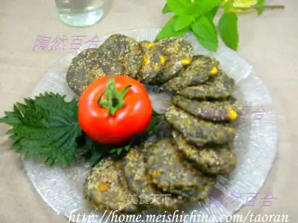 Perilla pumpkin leaf sesame cake