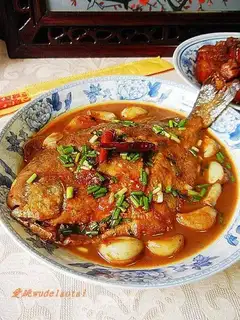 Roasted pomfret with spicy garlic