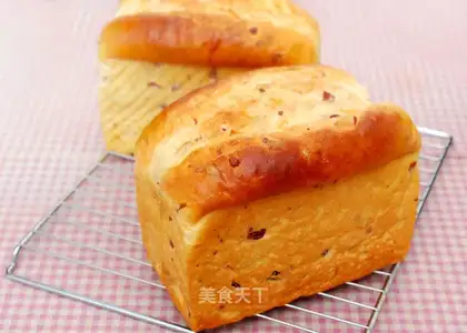 Cranberry toast