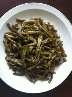 Dry roasted cowpea