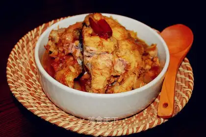 Home-cooked silver carp