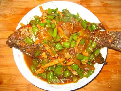 Fish with green pepper vinegar