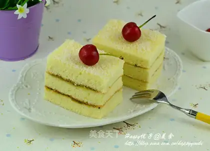 Coconut and Jam Qifeng Cake