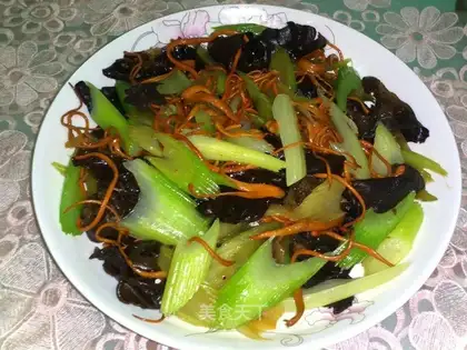 stir-fried celery and fungus with Cordyceps flowers