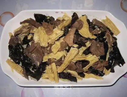stir-fried beef with tofu bamboo and fungus