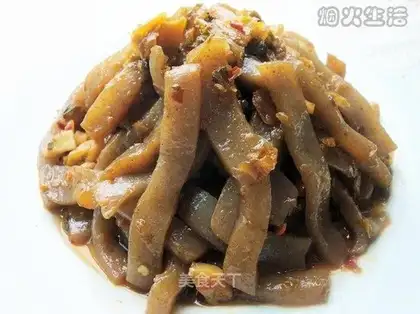 stir-fried konjac with pickled cabbage