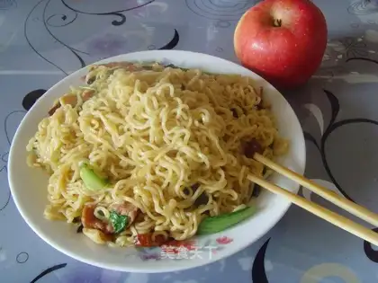 fried noodles