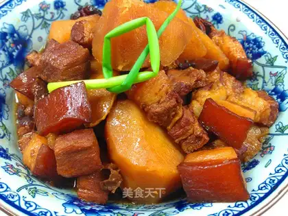 braised pork and potatoes