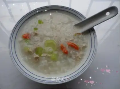 Congee with minced pork and cabbage