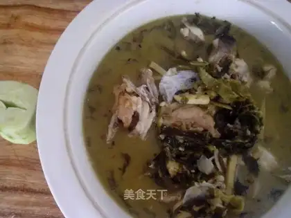 Home-cooked fish with pickled cabbage