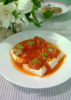 Beef stuffed tofu with tomato sauce