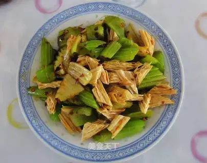 Celery mixed with tofu