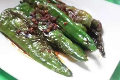 Tiger skin green pepper