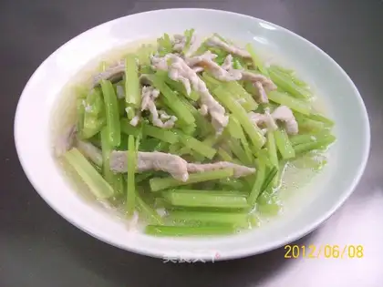 stir-fried shredded pork with celery